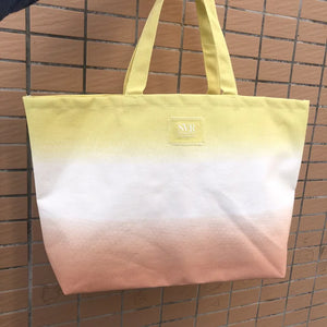 sac de plage jaune pratique